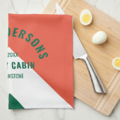 Retro Familie Cabin Gepersonaliseerde Naam Rood Gr Theedoek (Quarter Fold)
