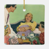 Retro familie serveert mam ontbijt op bed keramisch ornament (Achterkant)