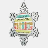 Retro Family Bus met Groovy Stripes Tin Sneeuwvlok Ornament (Rechts)