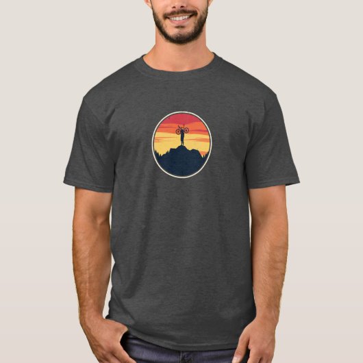 Retro fiets zonsondergang t-shirt (Voorkant)