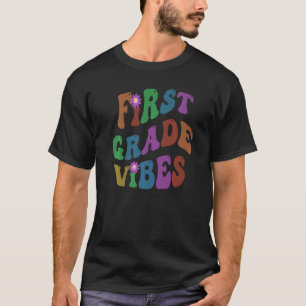 Retro FIRST GRADE VIBES Teacher Peace Love 1st Gr T-shirt