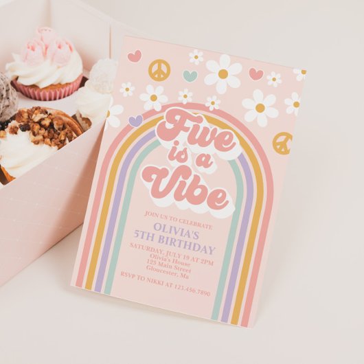 Retro Five is een Vibe Rainbow 5th Birthday Kaart