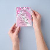 Retro Five is een Vibe Rainbow Pink Birthday Flyer (Hand)