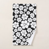 Retro Flower Pattern in White op Black Bad Handdoek (Handdoek)