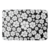 Retro Flower Pattern in White op Black Badmat (Voorkant)