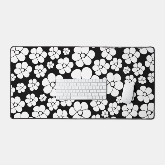 Retro Flower Pattern in White op Black Bureaumat (Keyboard & Muis)