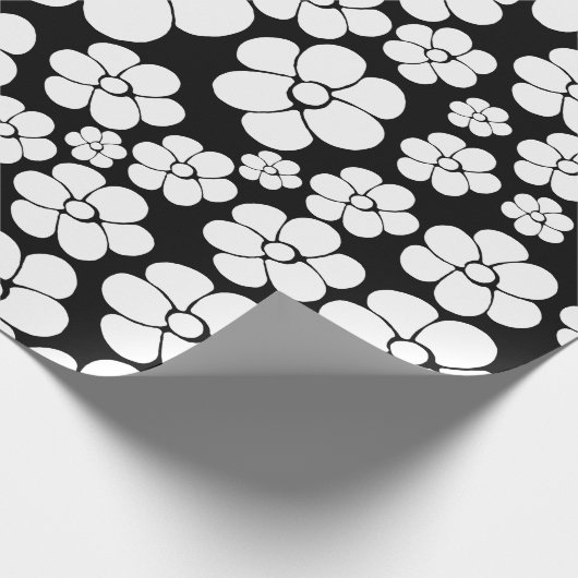 Retro Flower Pattern in White op Black Cadeaupapier (Hoek)