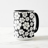 Retro Flower Pattern in White op Black Mok (Voorkant rechts)