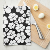 Retro Flower Pattern in White op Black Theedoek (Quarter Fold)