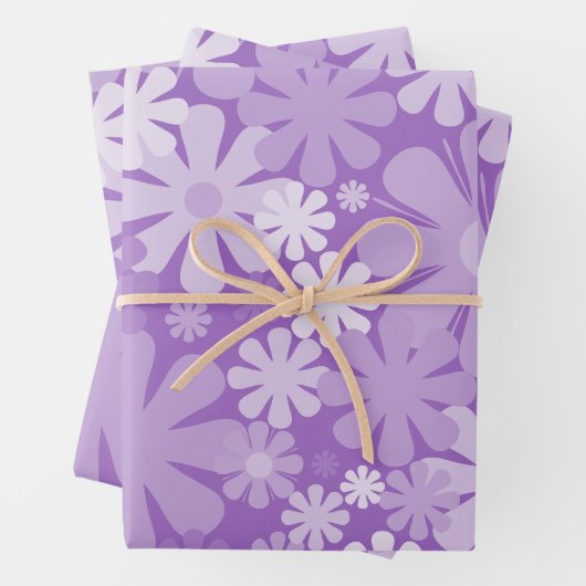 Retro Flowers 60s 70s Floral Pattern Paars Inpakpapier Vel (In situ)