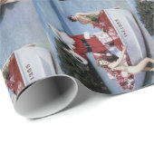 Retro foto van kerstman in boot met geschenken cadeaupapier (Rol Hoek)