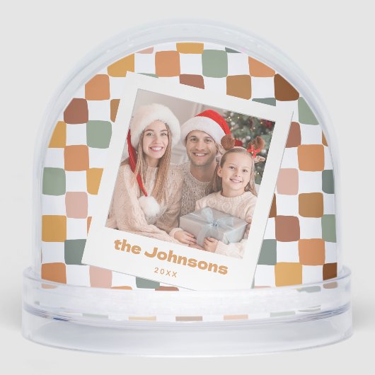 Retro Fun Checkered Family Photo Groovy Christmas Sneeuwbol (Voorkant)