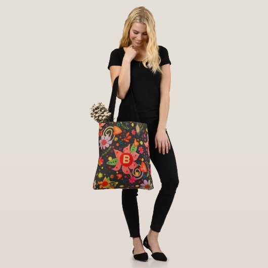 Retro Fun Initiaal Floral Boho Inspirivity tas (Op model)