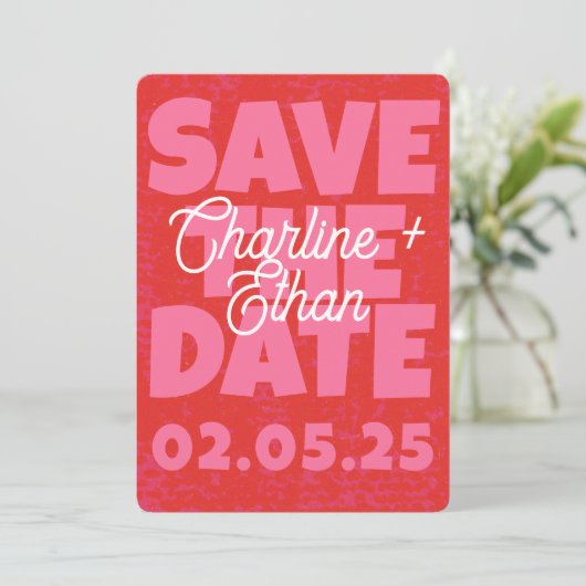 Retro Funky Pink Red Bewaar de datum Qr-code Save The Date (Staand voorkant)