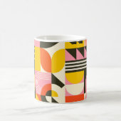 Retro Fusion Mug – Colourful Abstract Coffee Cup   Koffiemok (Center)