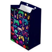 Retro Gamer Arcade Gift Bag Medium Cadeauzakje (Voorkant Gekanteld)