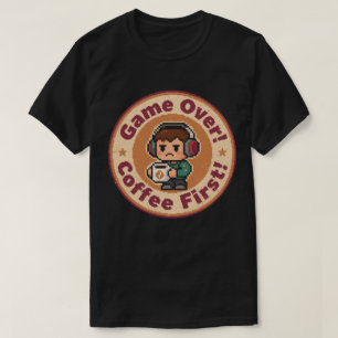 Retro Gaming Badge_ Game Over_ Koffie Eerst! T-shirt