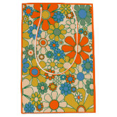 Retro Garden Floral 60s 70s Pattern Oranje Medium Cadeauzakje (Voorkant)