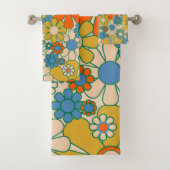 Retro Garden Groovy Floral 60s 70s Pattern Bad Handdoek (Insitu)