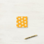 Retro Geel Wit Bloemen Eenvoudig Bloempatroon Post-it® Notes (Op bureau)
