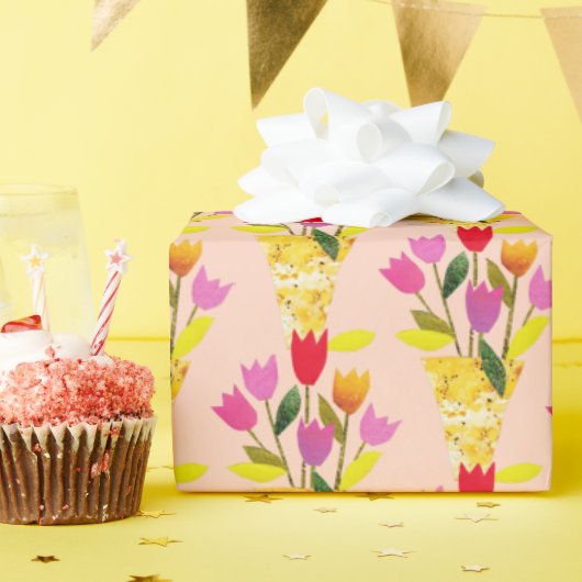 Retro-geïnspireerde tulpen met de hand geïllustree cadeaupapier (Verjaardagsfeest)