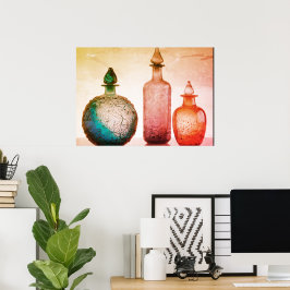Retro gekleurde glazen parfumflessen aan een muur poster