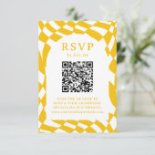 Retro Gele Schaakbord QR Code Trouwen RSVP Kaartje (Staand voorkant)