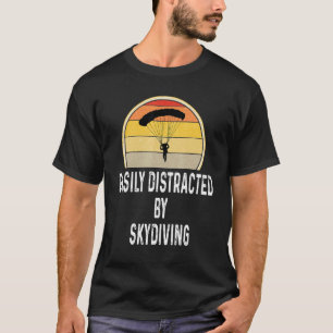 Retro gemakkelijk afgeleid door skydiving parachut t-shirt