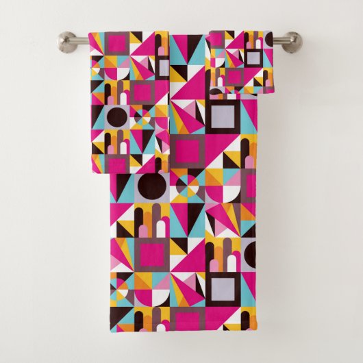 Retro Geometric Hot Pink Black Patroonontwerp Bad Handdoek (Insitu)