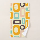 Retro geometric pattern in light beige background bad handdoek (Handdoek)