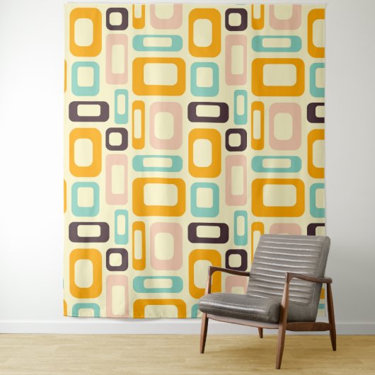 Retro geometric pattern in light beige background wandkleed (In situ)