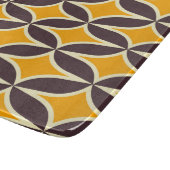 Retro geometric pattern yellow and brown leaf snijplank (Hoek)