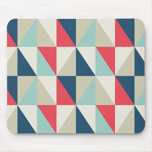 Retro Geometric Red en Blue Triangles Pattern Muismat (Voorkant)