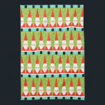 Retro Geometric Santa Kitchen Towel Theedoek<br><div class="desc">Hoe je het ook bekijkt, deze Retro Geometric Santa Kitchen Towel is puur vakantiewaanzin. Het zijn rijen Santas. Nee, het zijn rijen kerstbomen. Nee, het zijn rijen Santas gevormd als kerstbomen en rijen roomgroene kerstbomen met witte poka stippen. Het is kitschy. Het is kleurrijk. En als je je niet in...</div>