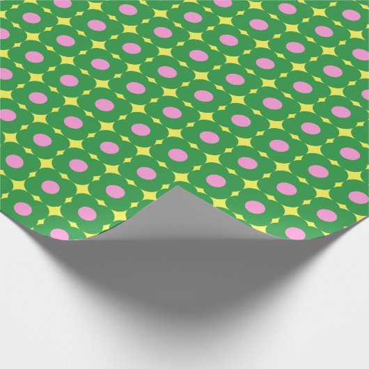 Retro Geometrische Bloemen in Roze en Groen Cadeaupapier (Hoek)