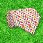 Retro geometrische print jaren 70 Patterned Christ Stropdas<br><div class="desc">Voeg wat plezier toe aan je kerstoutfit met deze gepatenteerde stropdas met een eenvoudig geometrisch patroon in een retro kleurenpalet uit de jaren zeventig van rood, limoengroen, sinaasappel, roze en groen tegen een witte achtergrond. De achterzijde heeft een coördinerend diagonaal gestreepte patroon.</div>