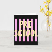 Retro gestreepte pre k terug naar school kleutersc kaart (Gele Bloem)