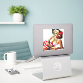Retro getatoeëerd badpak Pin-up Sticker (Laptop op bureau)