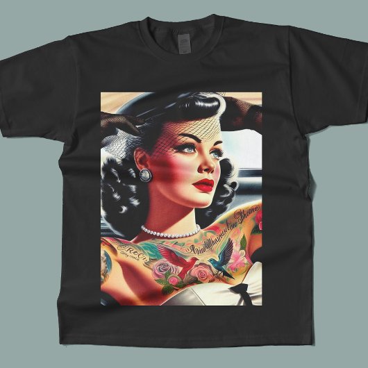 Retro Glam getatoeëerde pin-up T-shirt