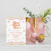 Retro Glimlacht Jong Wild en Drie Verjaardag Foto Kaart (Staand voorkant)