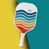 Retro golvende strepen patroon met uw monogram pickleball paddle