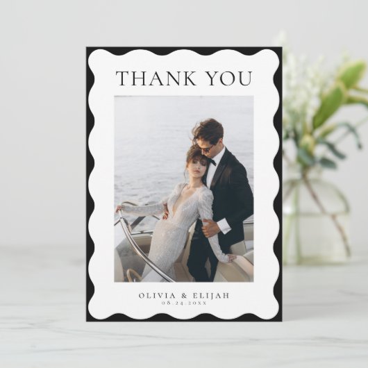 Retro golvende zwart-wit foto W Note bruiloft Bedankkaart (Staand voorkant)
