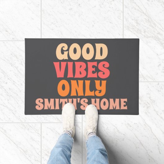 Retro Good Vibes Only Personaliseer Naam Deurmat (Binnen)