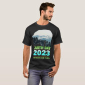 Retro Green Eco Friendly Earth Day 2023 T-shirt (Voorkant volledig)