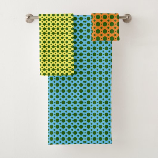 Retro Green Polka Dots Bad Handdoek (Insitu)