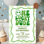 Retro Green Wavy Patricks Day Verjaardag Kaart<br><div class="desc">Green Wavy Patricks Day Verjaardag Uitnodiging,  Retro Green Wavy Kids Verjaardag Uitnodiging,  Een Lucky Dude Kids Verjaardag Uitnodiging,  Retro St Patricks Verjaardag Uitnodiging</div>