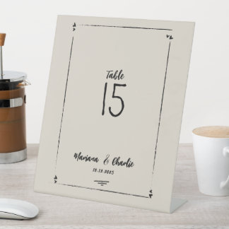 Retro Grey Hand Drawn Illustrated Wedding Reclamebord Met Voetstuk