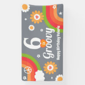 Retro Groovy 6e Verjaardag Banner (Verticaal)