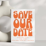 Retro Groovy 70s Helder Sinaasappel QR Code Huweli Save The Date<br><div class="desc">Maak uw speciale dag vanaf het begin onvergetelijk met deze retro-geïnspireerde "Save Our Date" -kaart, met gedurfde oranje typografie die doet denken aan de groovy jaren zeventig. Perfect voor koppels die houden van speelse en nostalgische esthetiek, dit ontwerp zet een leuke en levendige toon voor uw huwelijksvieringen. Ideaal voor moderne...</div>