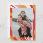 Retro Groovy 70s Schattige Ivoor Rood Foto Bruilof Save The Date (Achterkant)